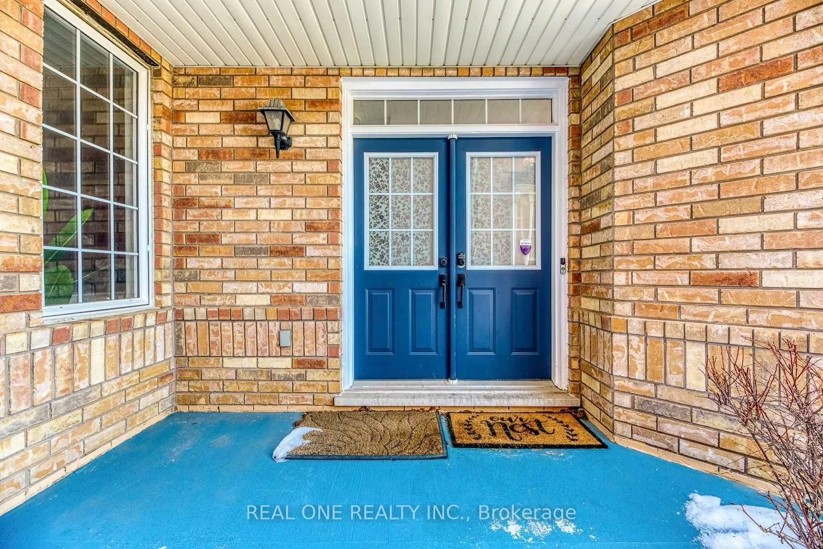 1342 Weir Chase, Mississauga, ON L5V 2X1