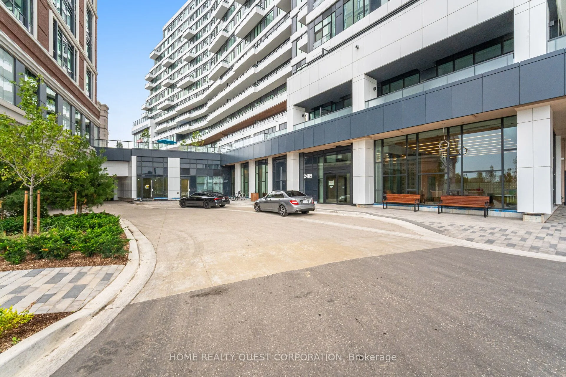 2485 Eglinton Avenue W 1510, Mississauga, ON L5M 2V8