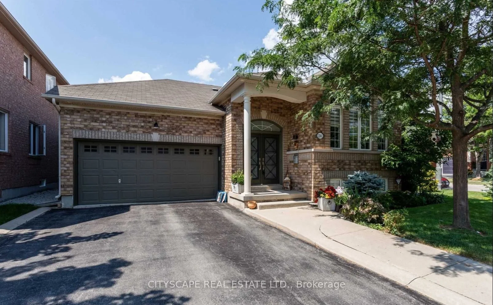 2241 Lyness Avenue, Oakville, ON L6M 5C2