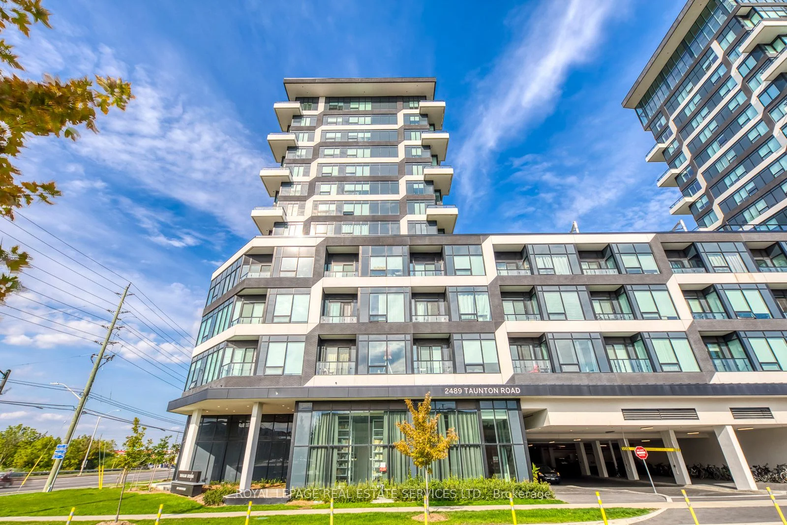 2489 Taunton Road 1318, Oakville, ON L6H 3R9