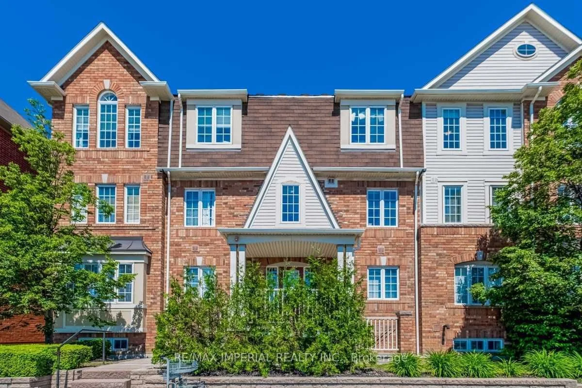 625 Dundas Street W 3, Mississauga, ON L5B 0B5