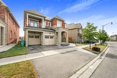 Detached in Brampton