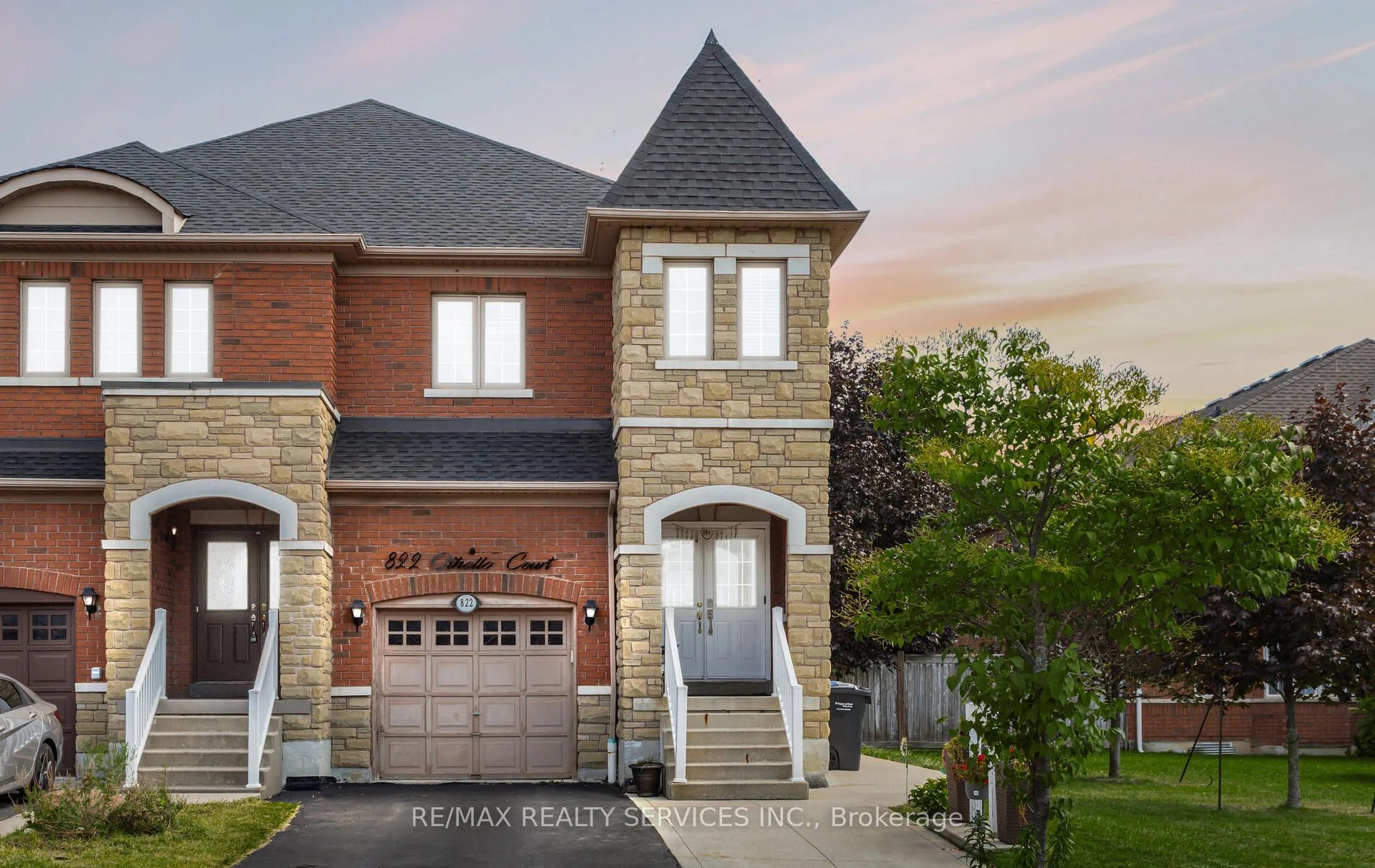 822 Othello Court, Mississauga, ON L5W 1H2