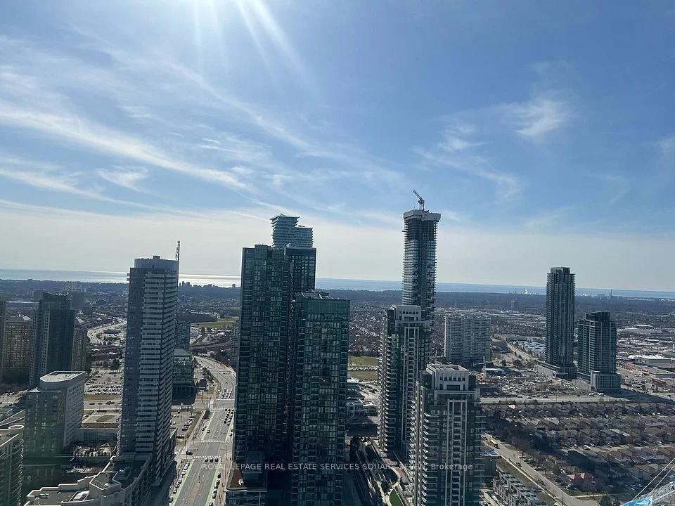 430 Square One Drive 719, Mississauga, ON L5B 0L6