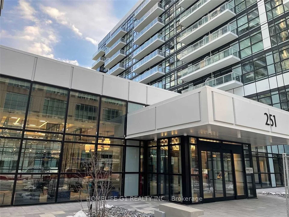 251 Manitoba Street 2101, Toronto W06, On M8y 0c7