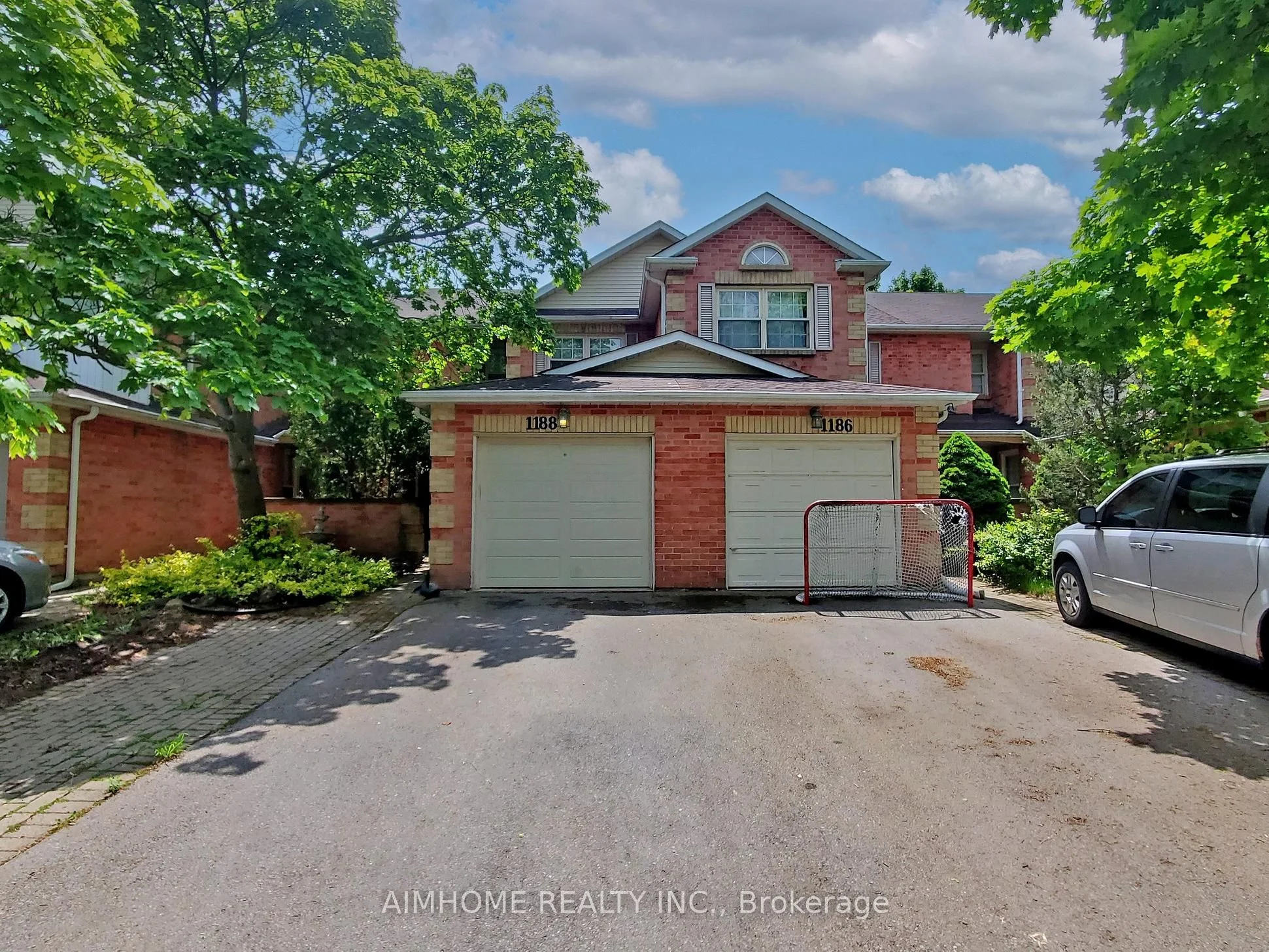 1188 Mccraney Street E, Oakville, ON L6H 4S5