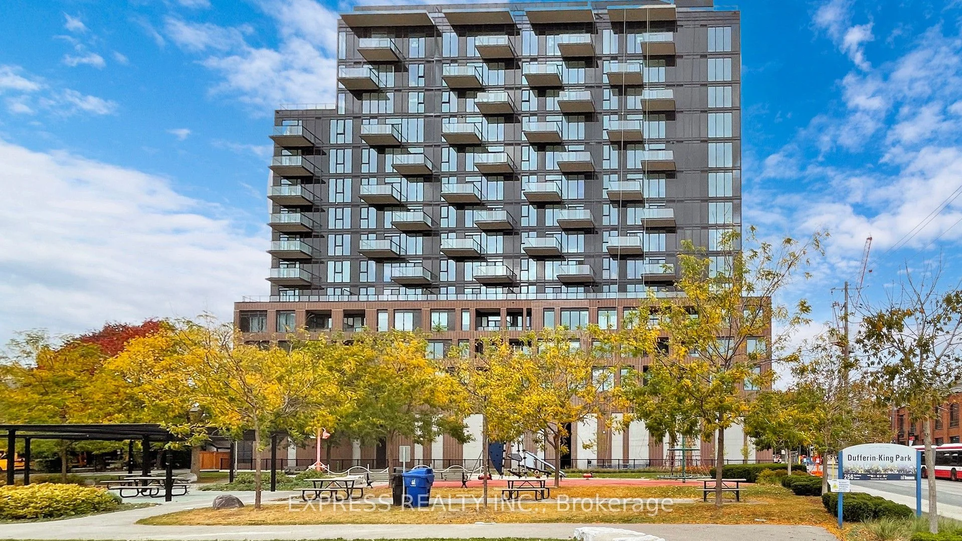 270 Dufferin Street 701, Toronto W01, ON M6K 1Z6
