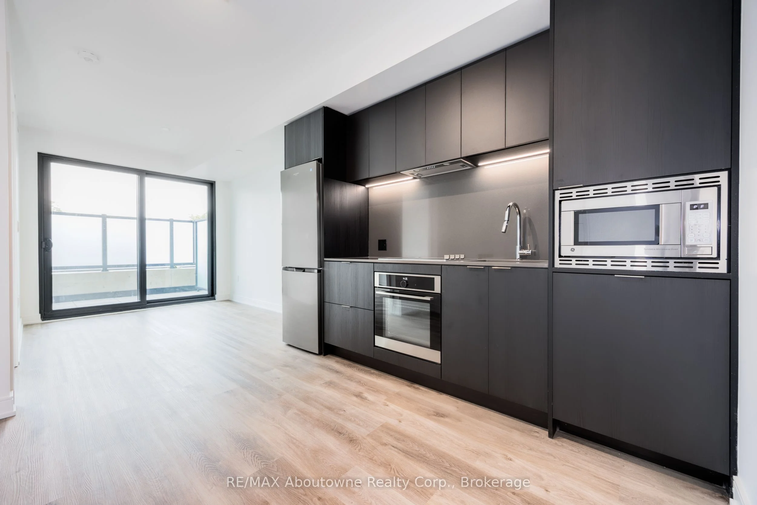 3009 Novar Road 227, Mississauga, ON L5B 0P9