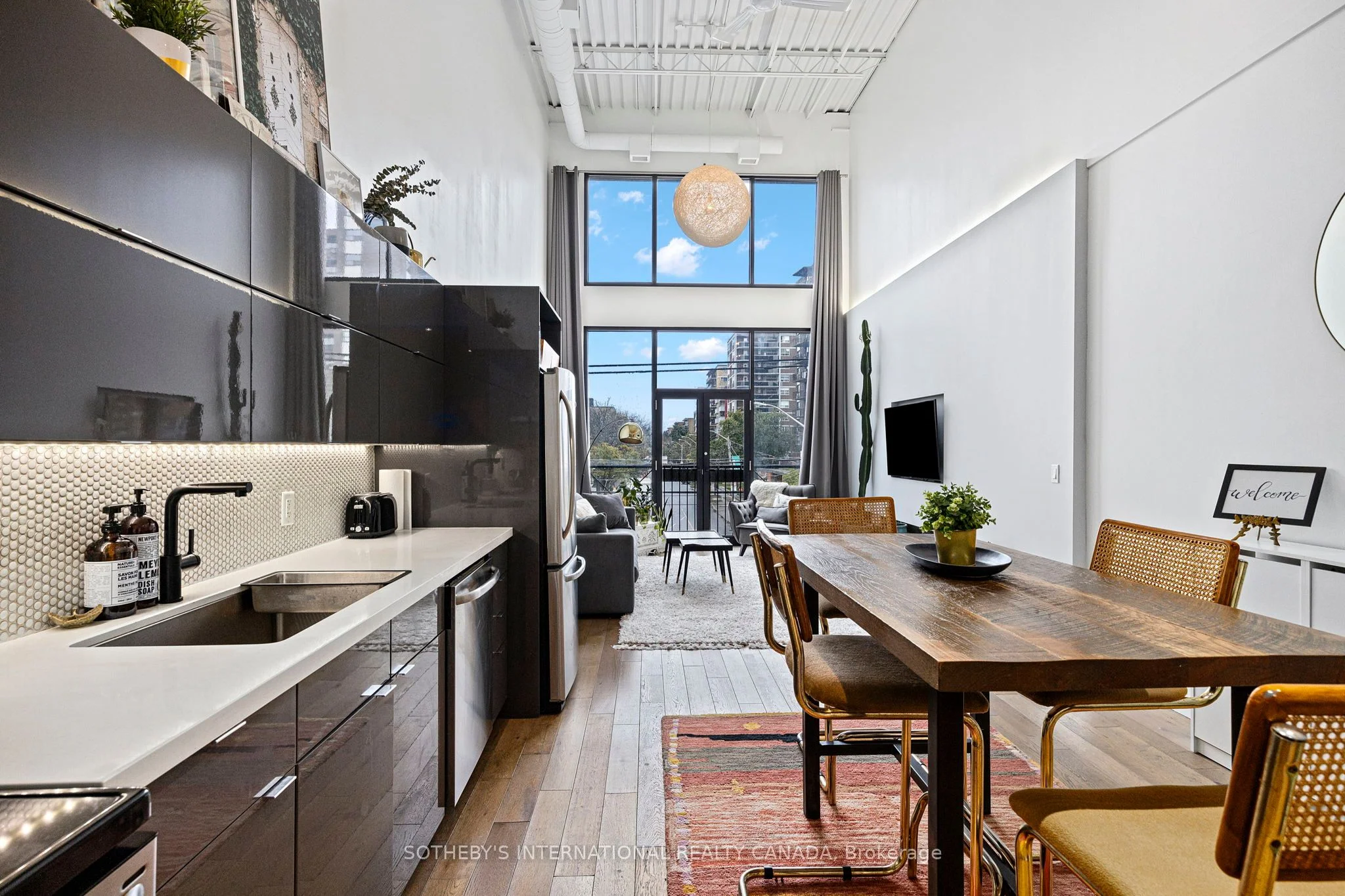 1478 Queen St W Street 203, Toronto W01, ON M6K 1M4