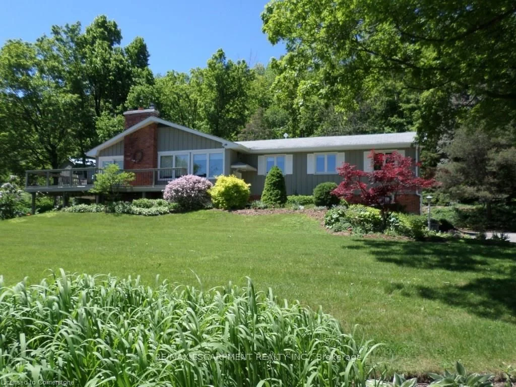 Detached in Burlington