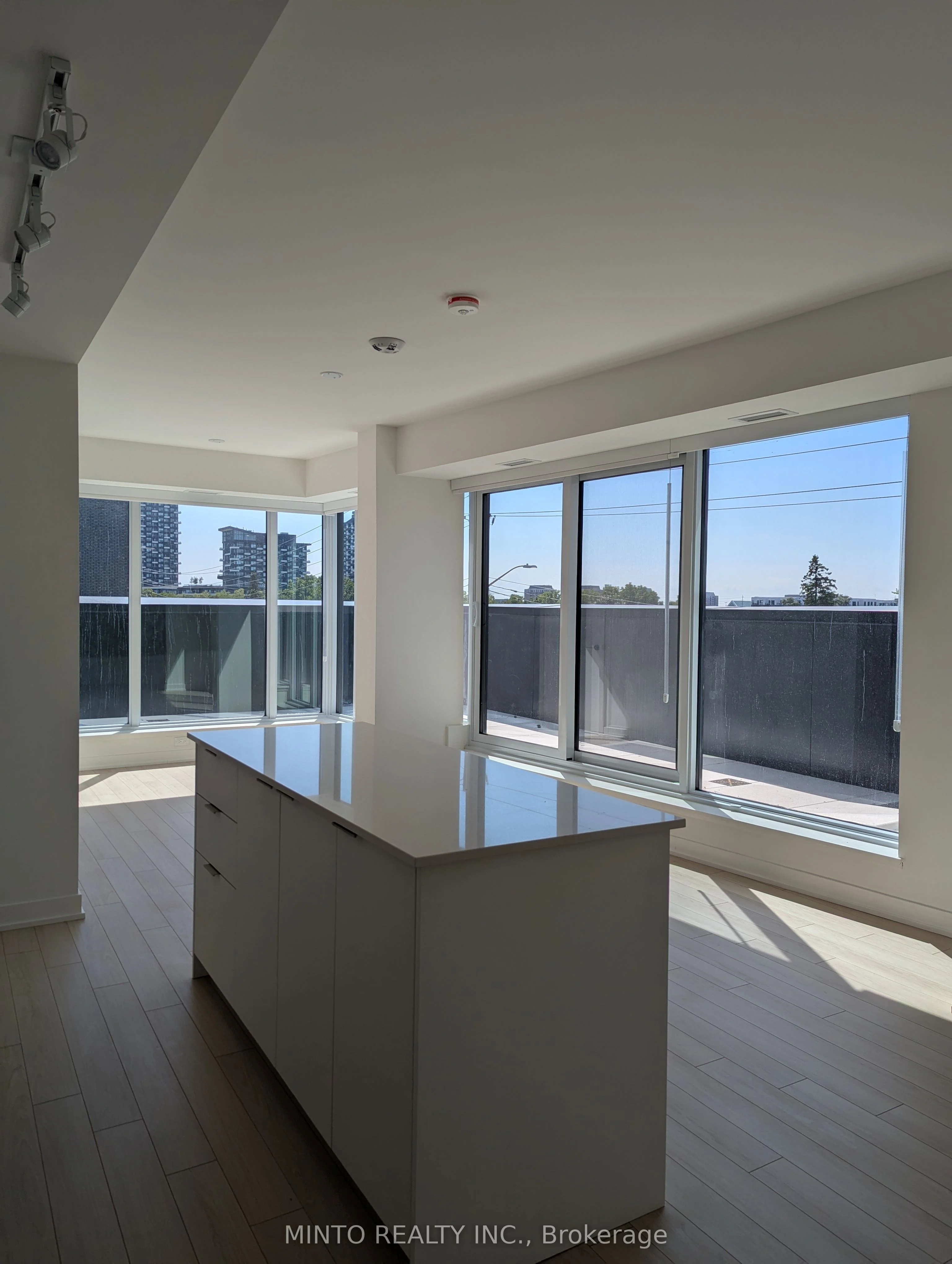 3079 Trafalgar Road 302, Oakville, ON L6H 8C5