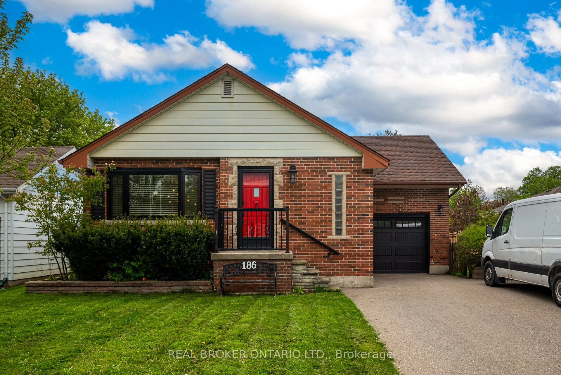 186 Jeffery Avenue S, Halton Hills, ON L7J 1V7
