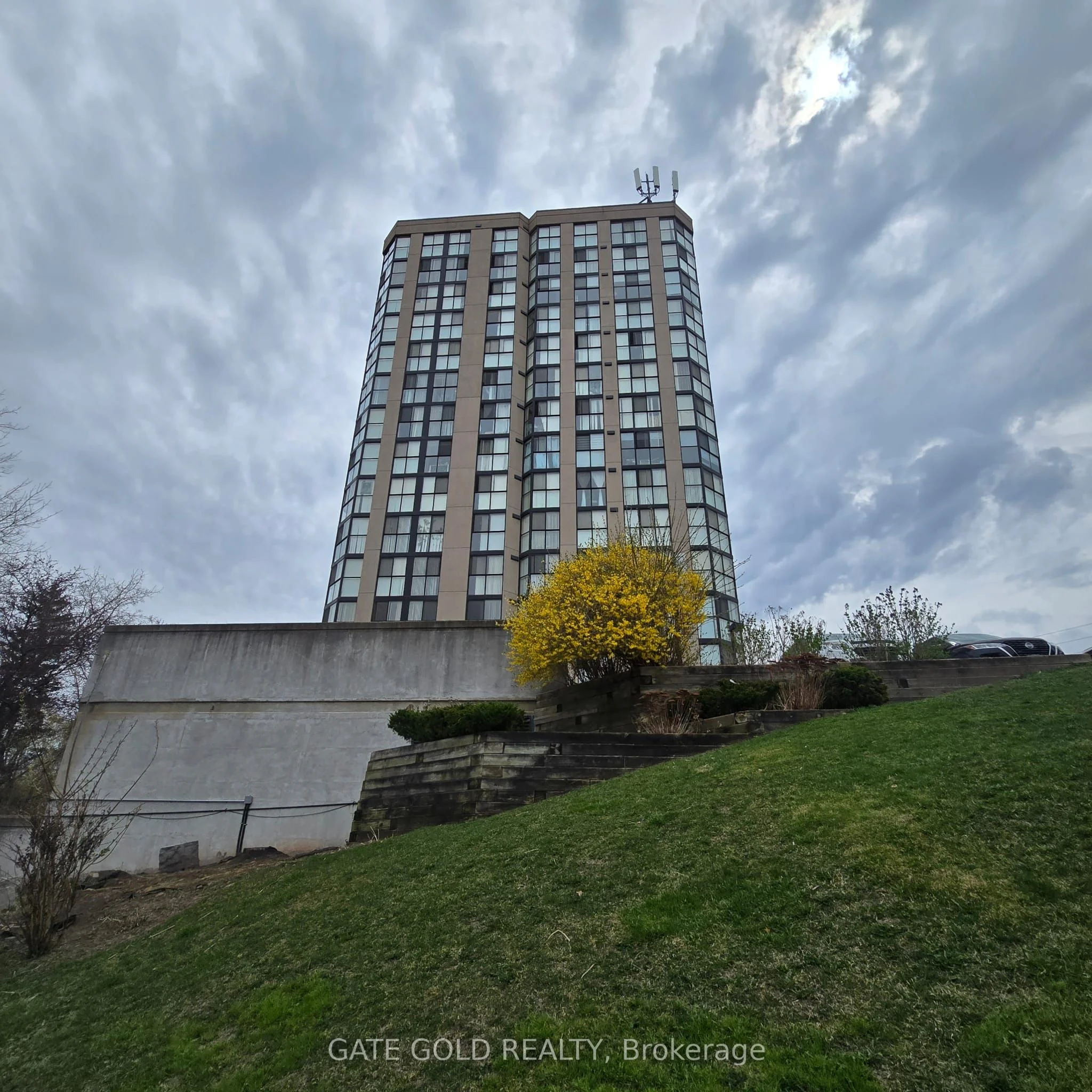Condo Apartment in Toronto