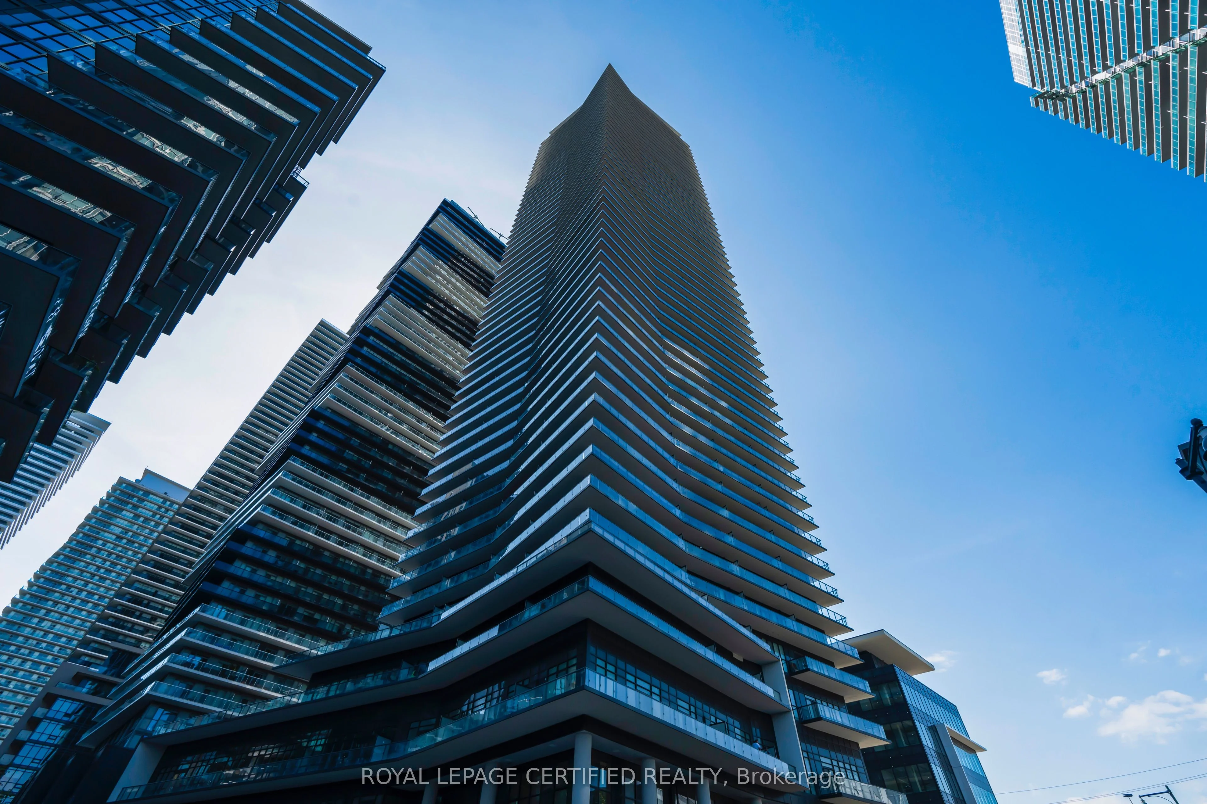 Condo Apartment in Toronto