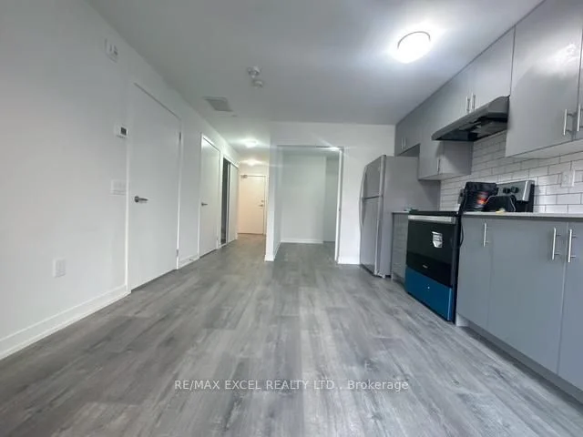 3401 Ridgeway Drive 403, Mississauga, On L5l 5t3