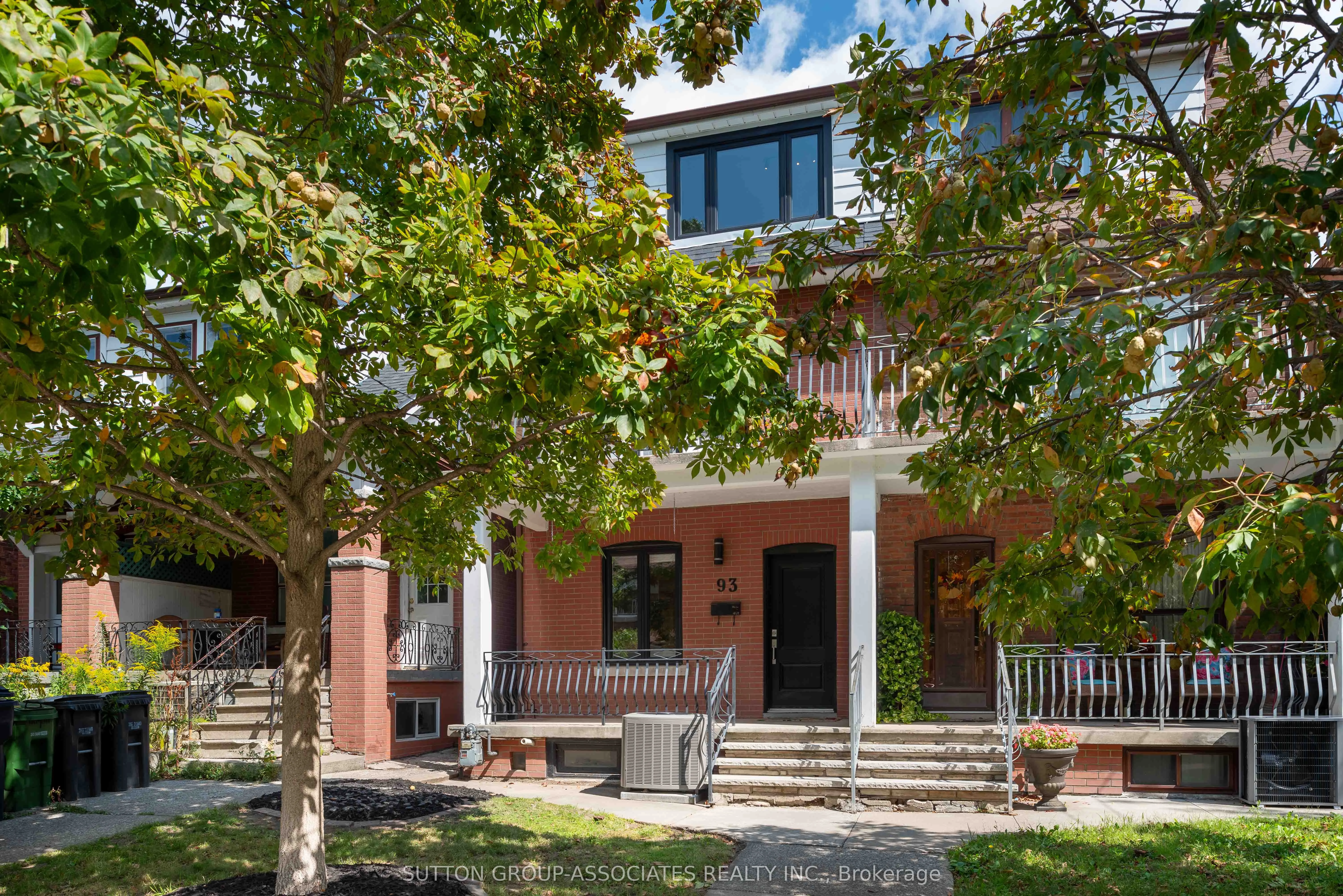 93 Harvie Avenue, Toronto W03, ON M6E 4K4