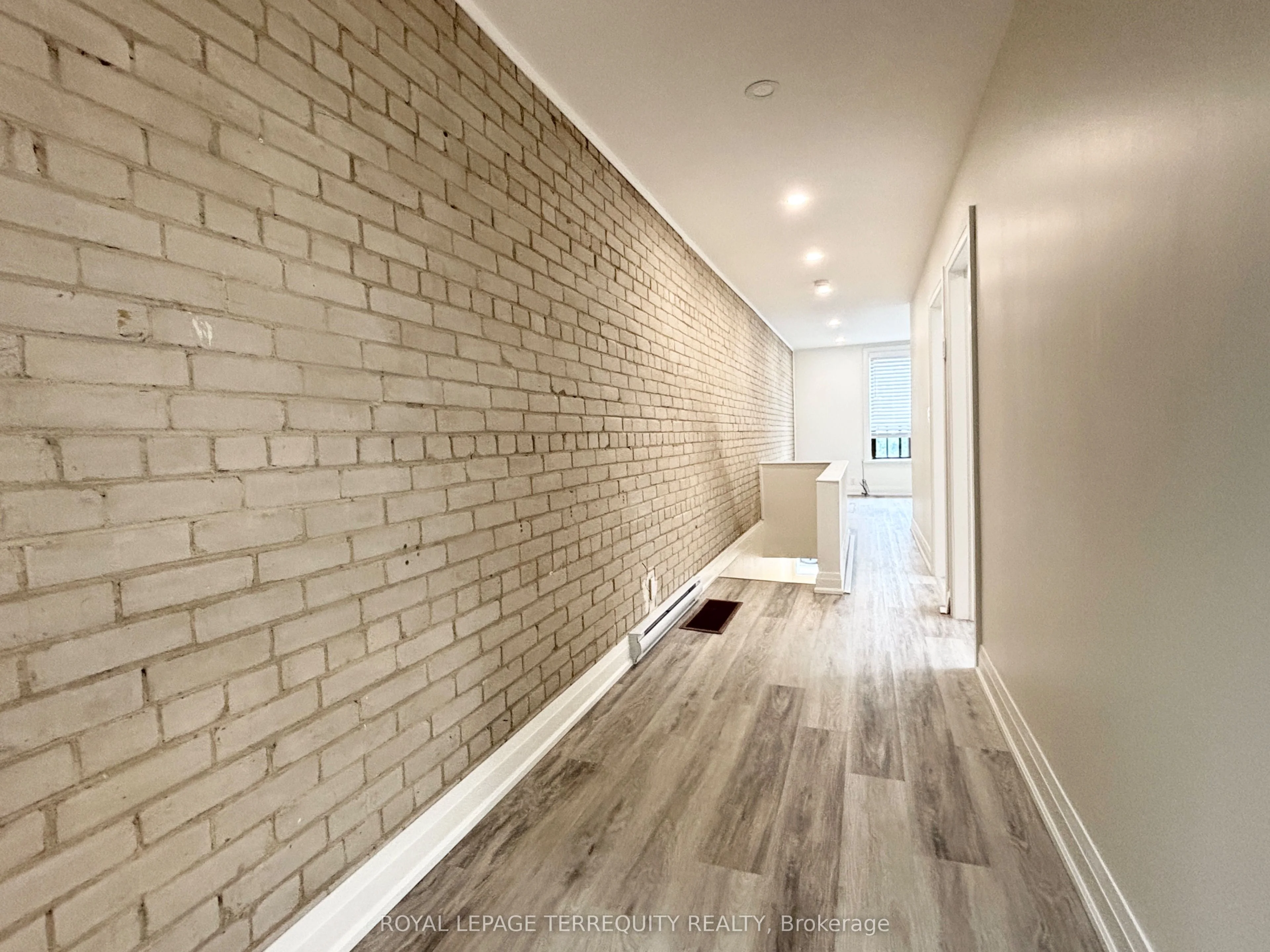 1646 Queen Street W A, Toronto W01, ON M6R 1B2
