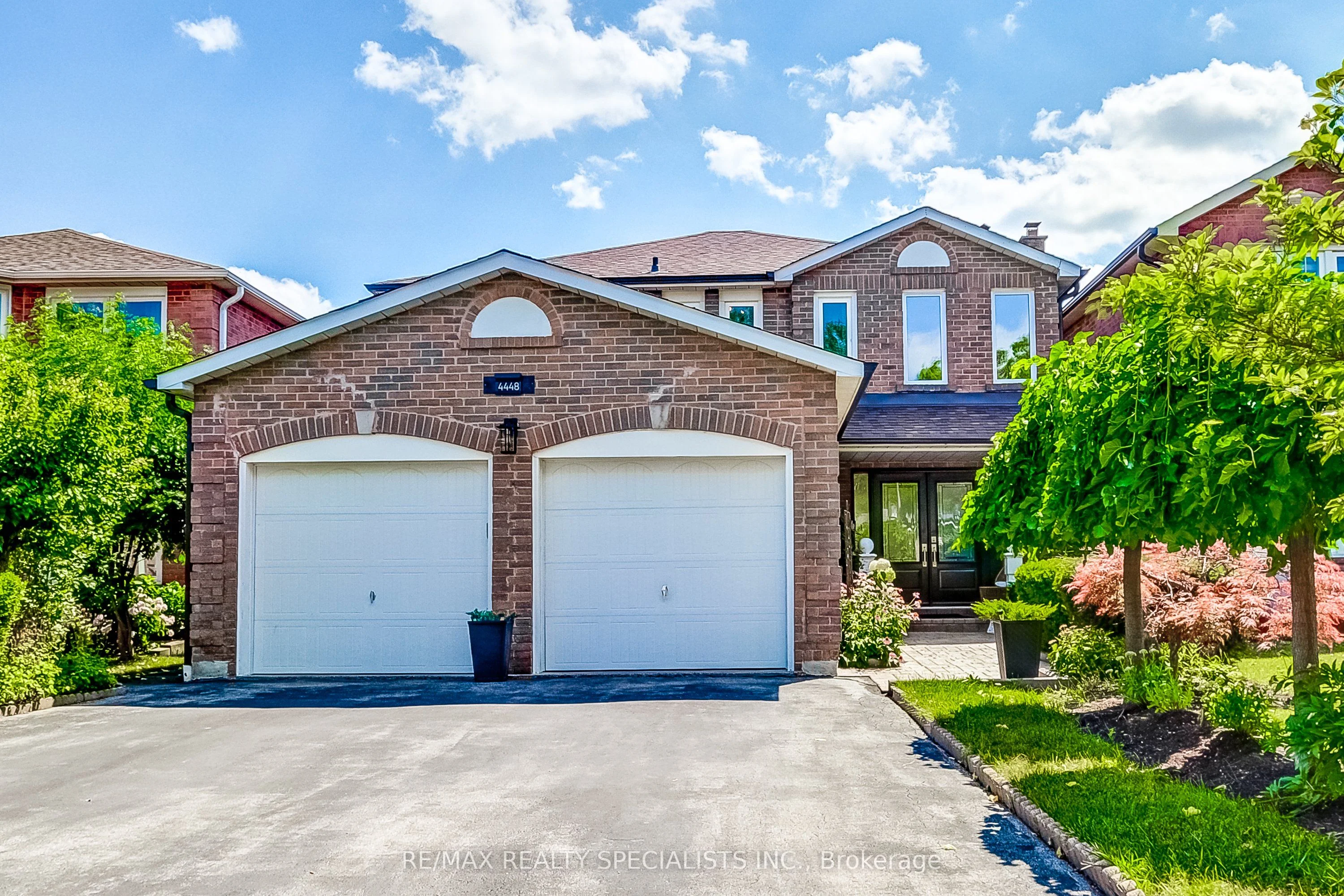 4448 Weymouth Commons Crescent, Mississauga, ON L5R 1P4