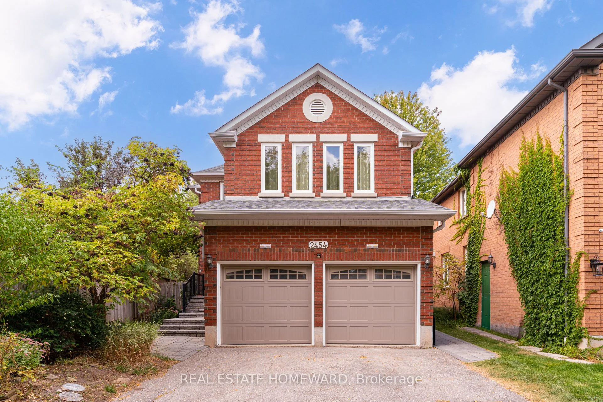 2454 Willowburne Drive Bsmt, Mississauga, ON L5M 5G1