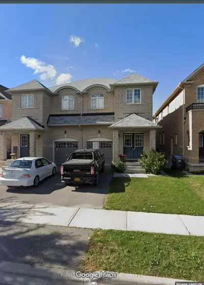 Semi-Detached in Brampton