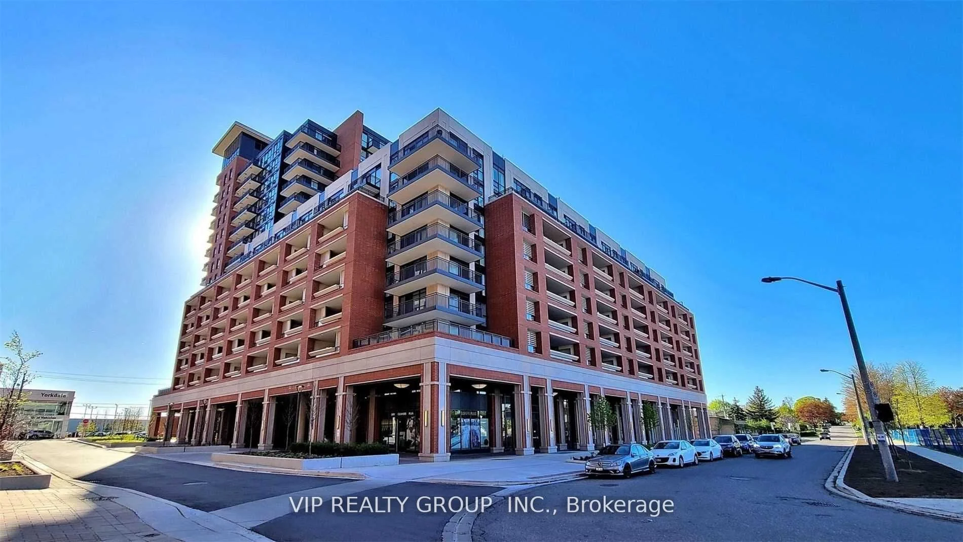 3091 Dufferin Street 805, Toronto W04, ON M6A 0C4
