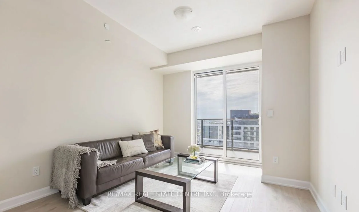 3220 William Coltson Avenue 1018, Oakville, On L6h 7x9