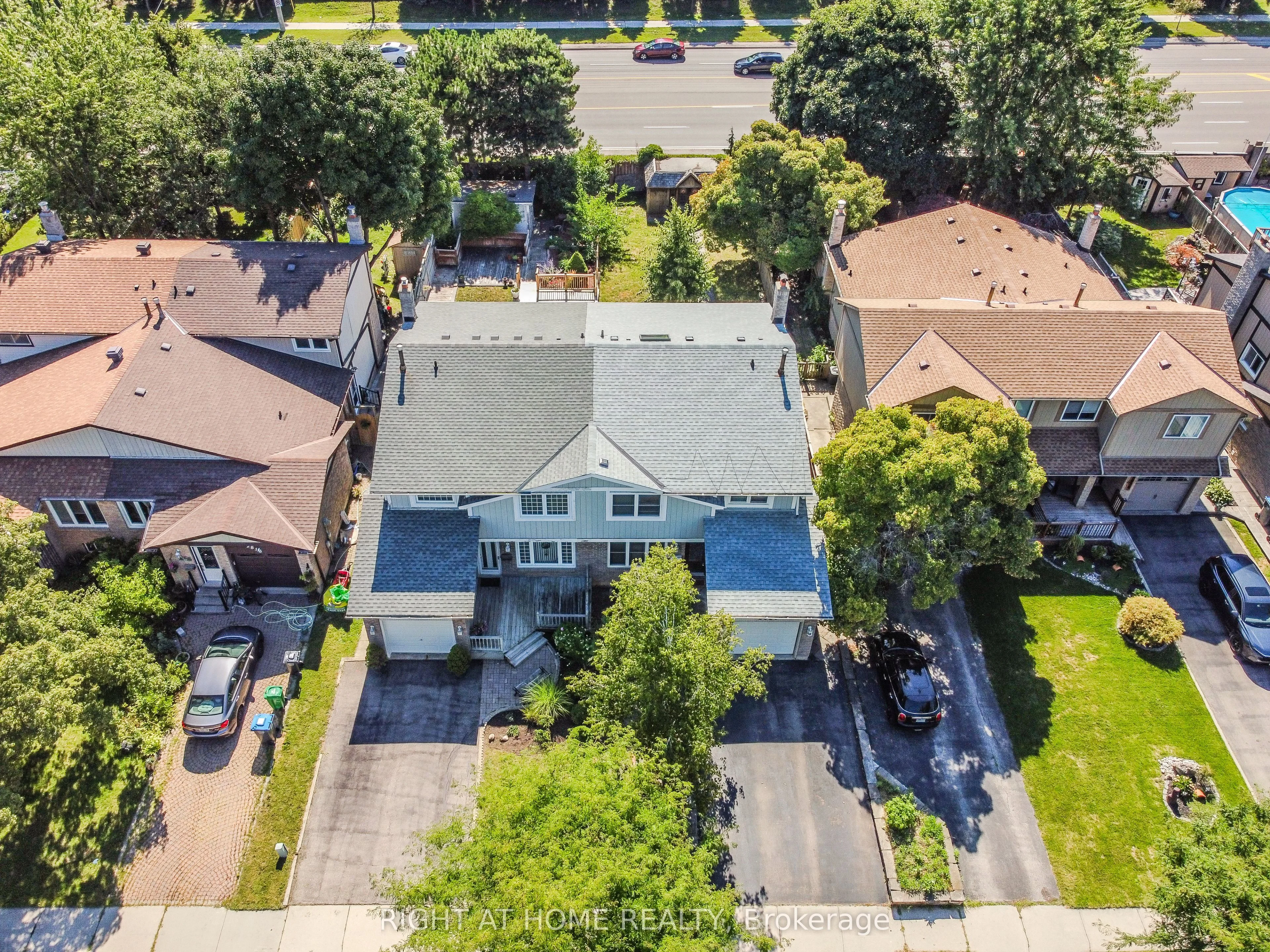 2824 Bucklepost Crescent, Mississauga, ON L5N 1X5