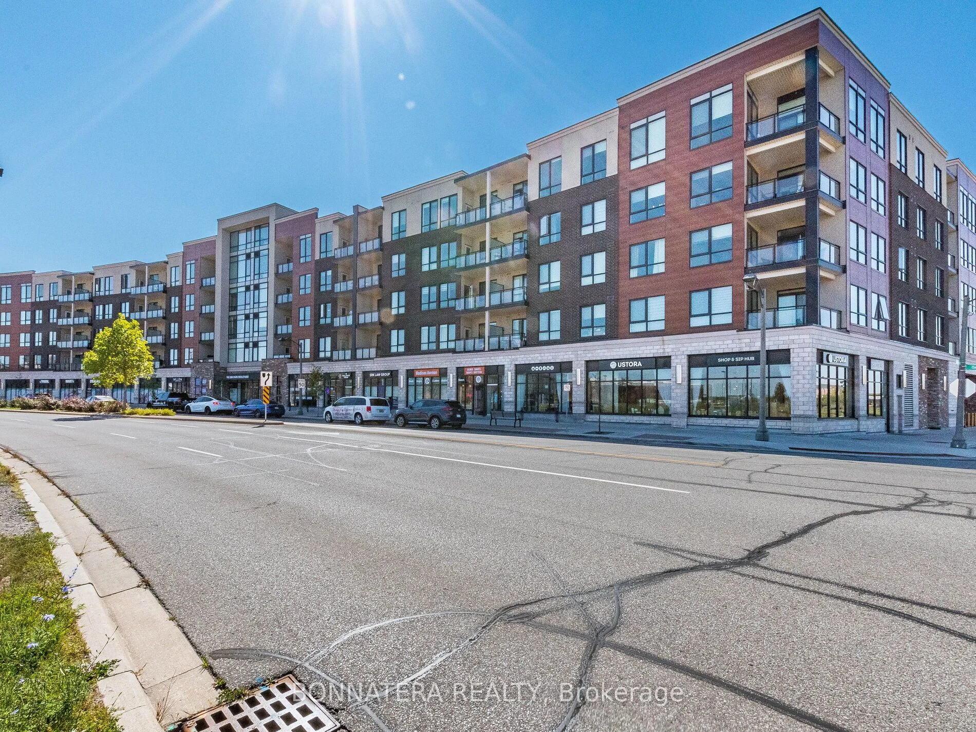 150 Oak Park Boulevard 504, Oakville, ON L6H 0E7