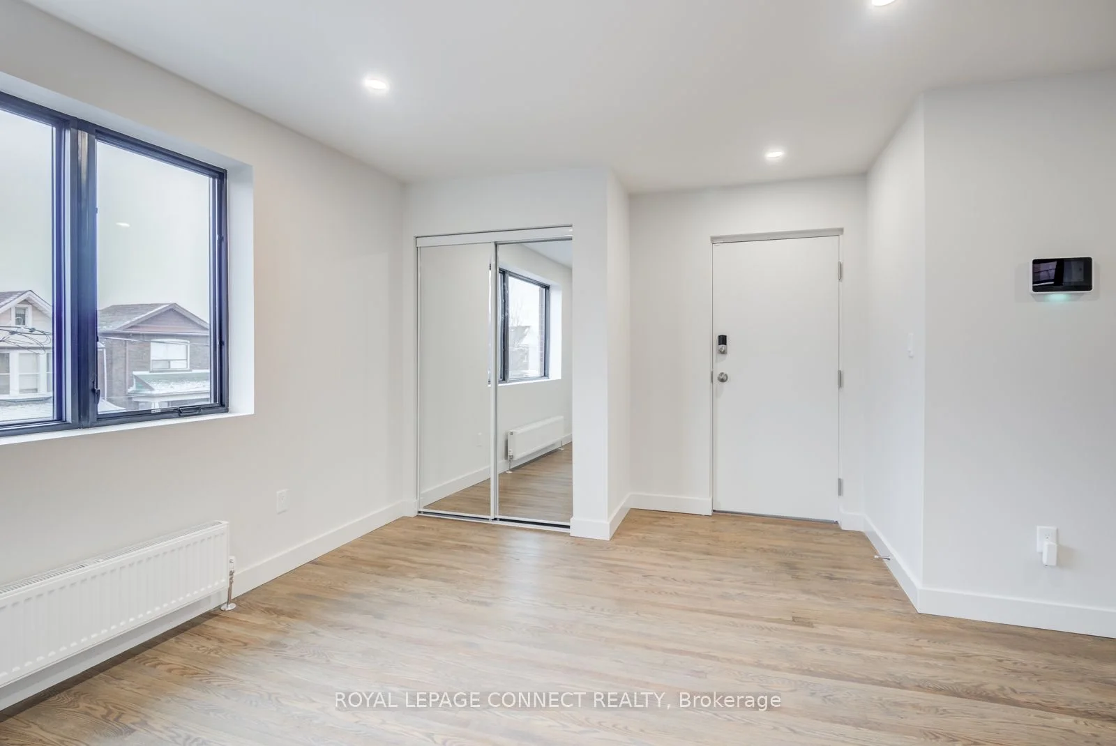 36 Hallam Street 2, Toronto W02, ON M6G 1W2