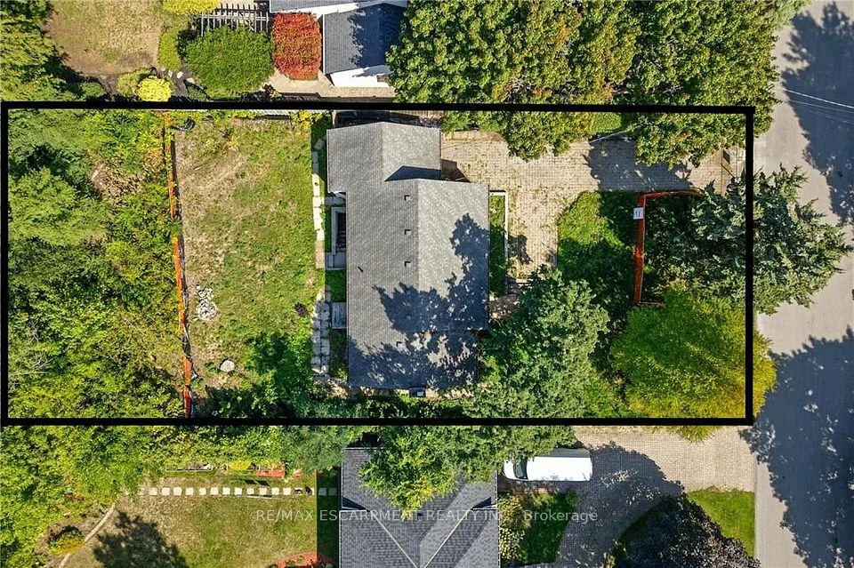 956 Filman Place, Burlington, ON L7T 2K6
