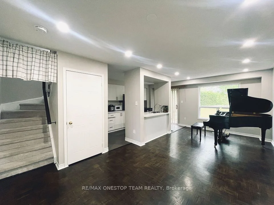 2350 Grand Ravine Drive 73, Oakville, ON L6H 6E2