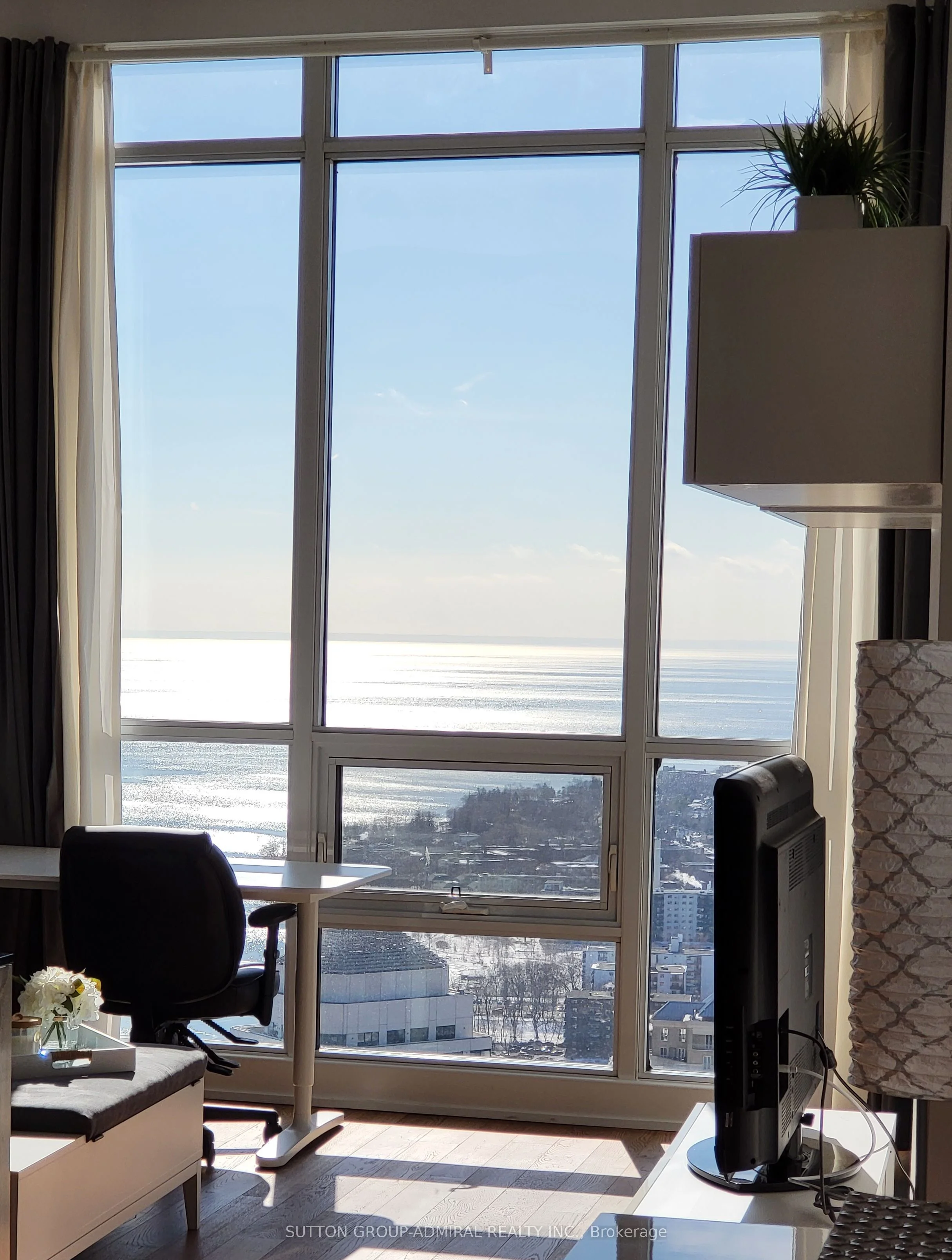 2220 Lake Shore Boulevard W PH1, Toronto W06, ON M8V 0C1