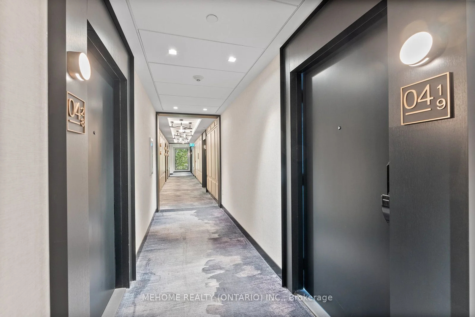3200 William Coltson Avenue 419, Oakville, ON L6H 7W6