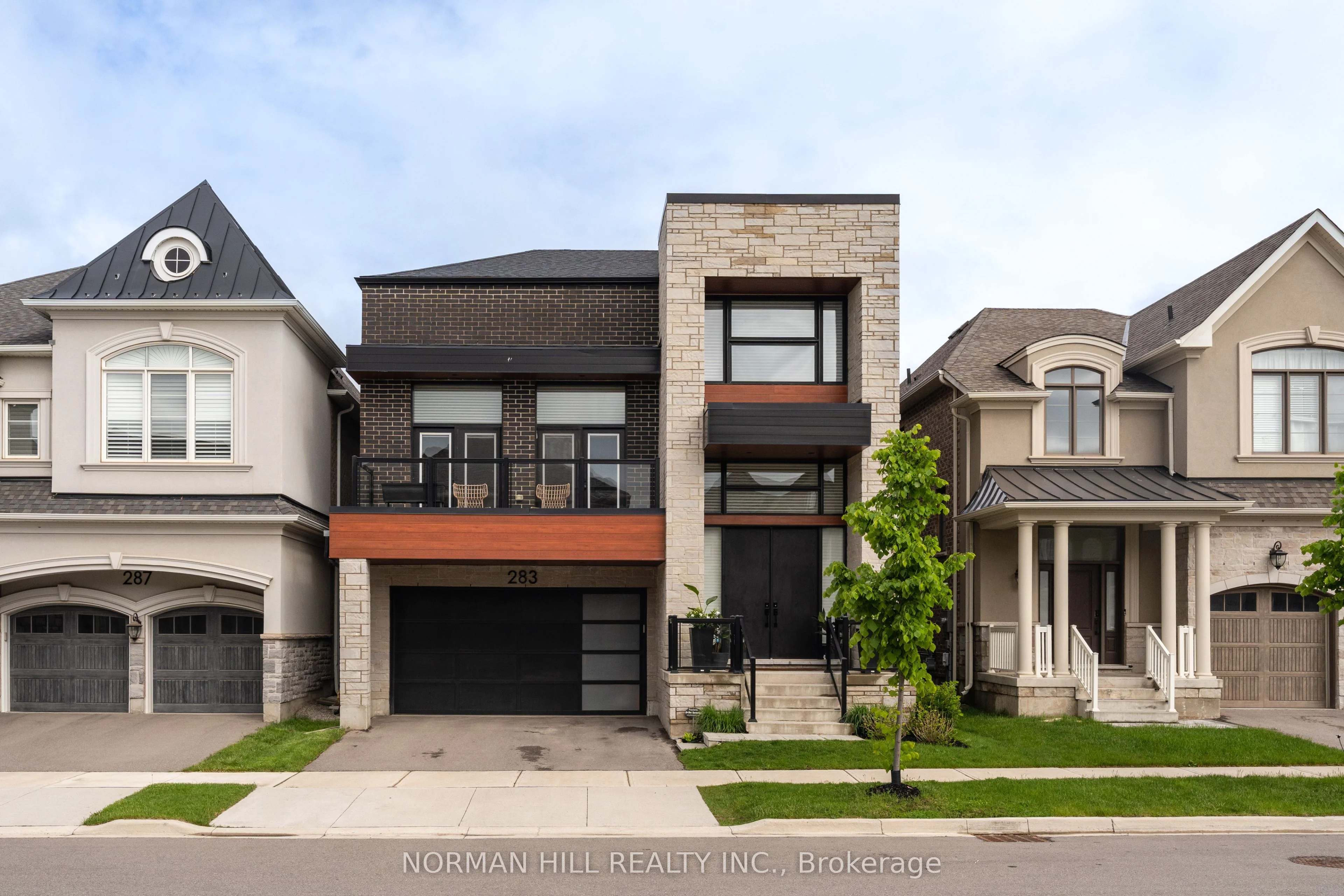 283 Bethpage Drive, Oakville, ON L6M 1R5