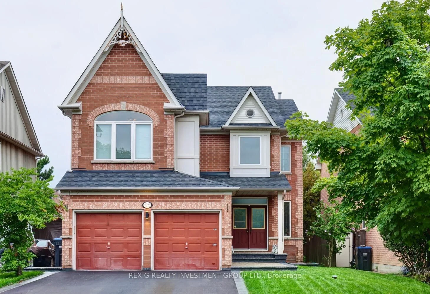 7026 Lessard Lane, Mississauga, ON L5W 1A4