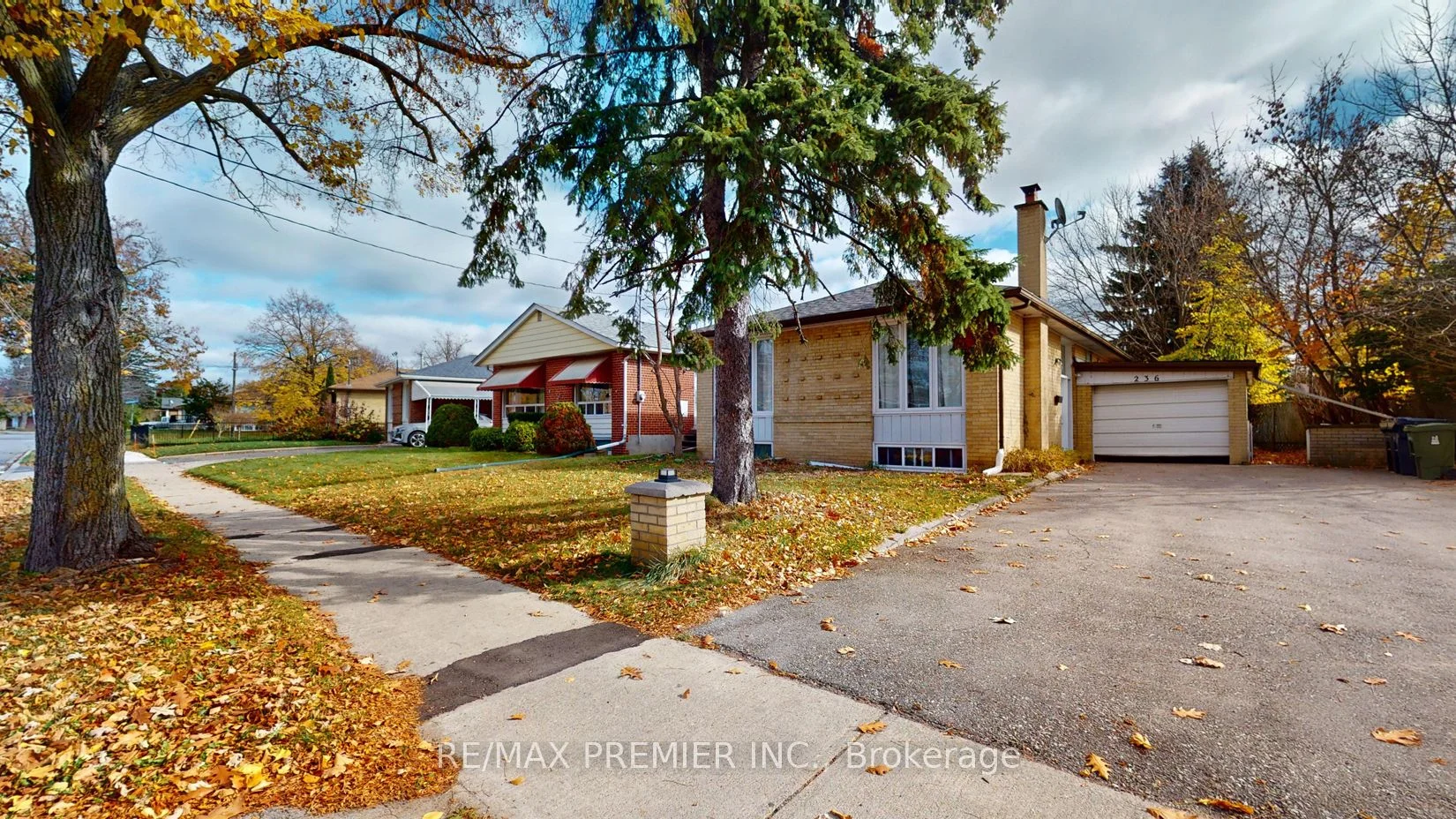 Detached in Toronto