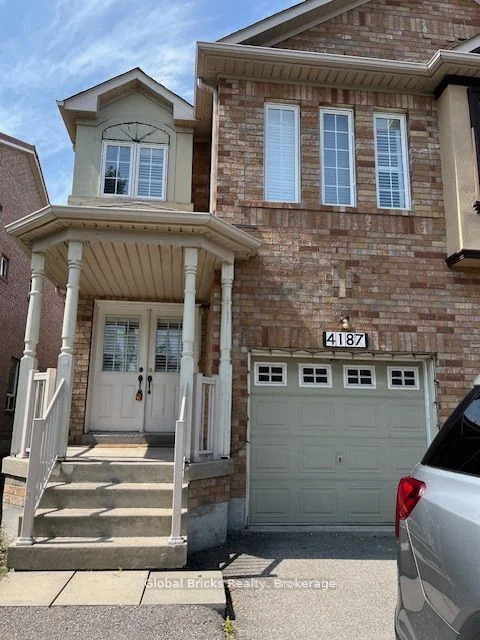 4187 Goldenrod Crescent, Mississauga, ON L5V 3C2
