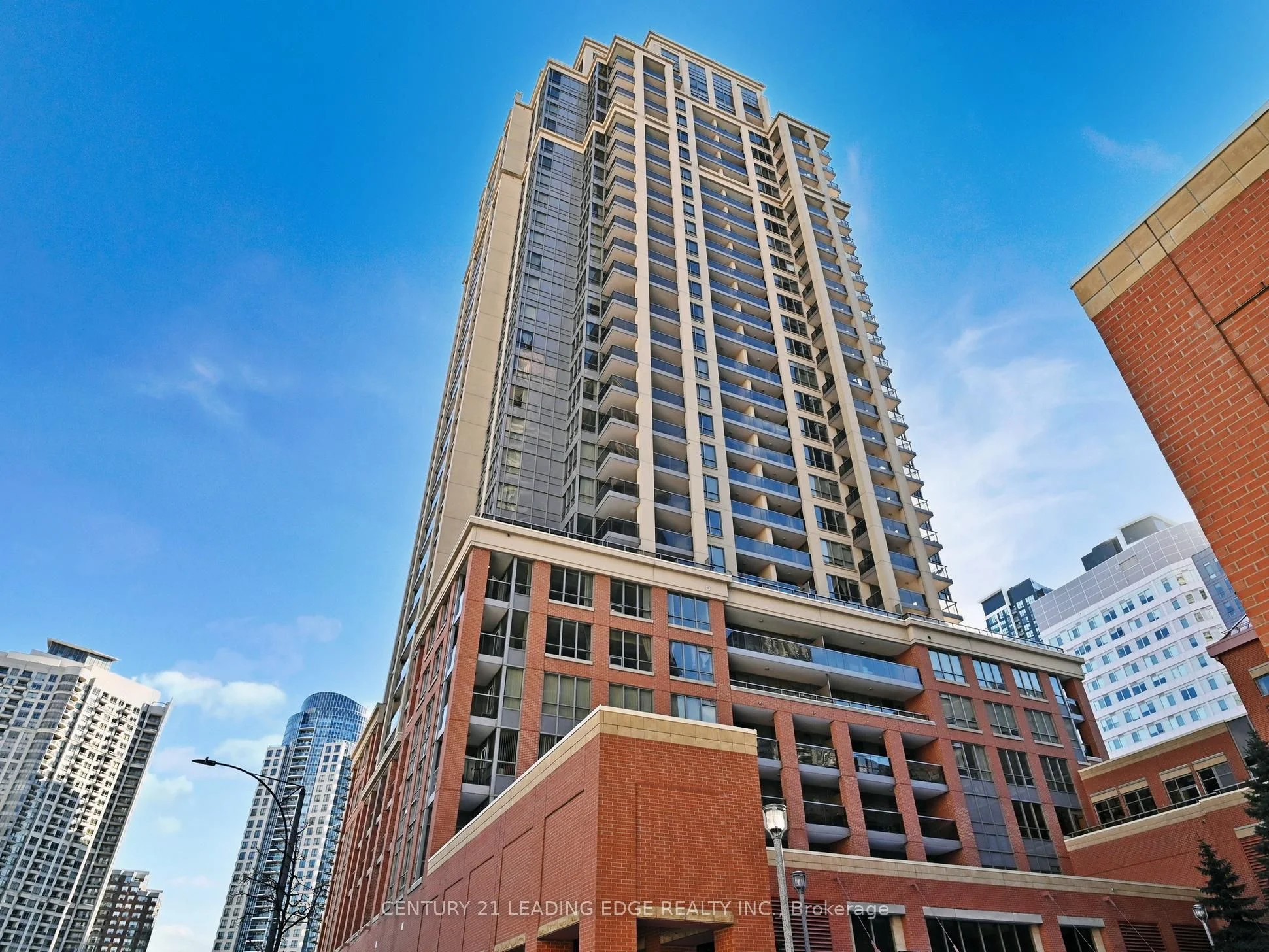 Condo Apartment in Mississauga