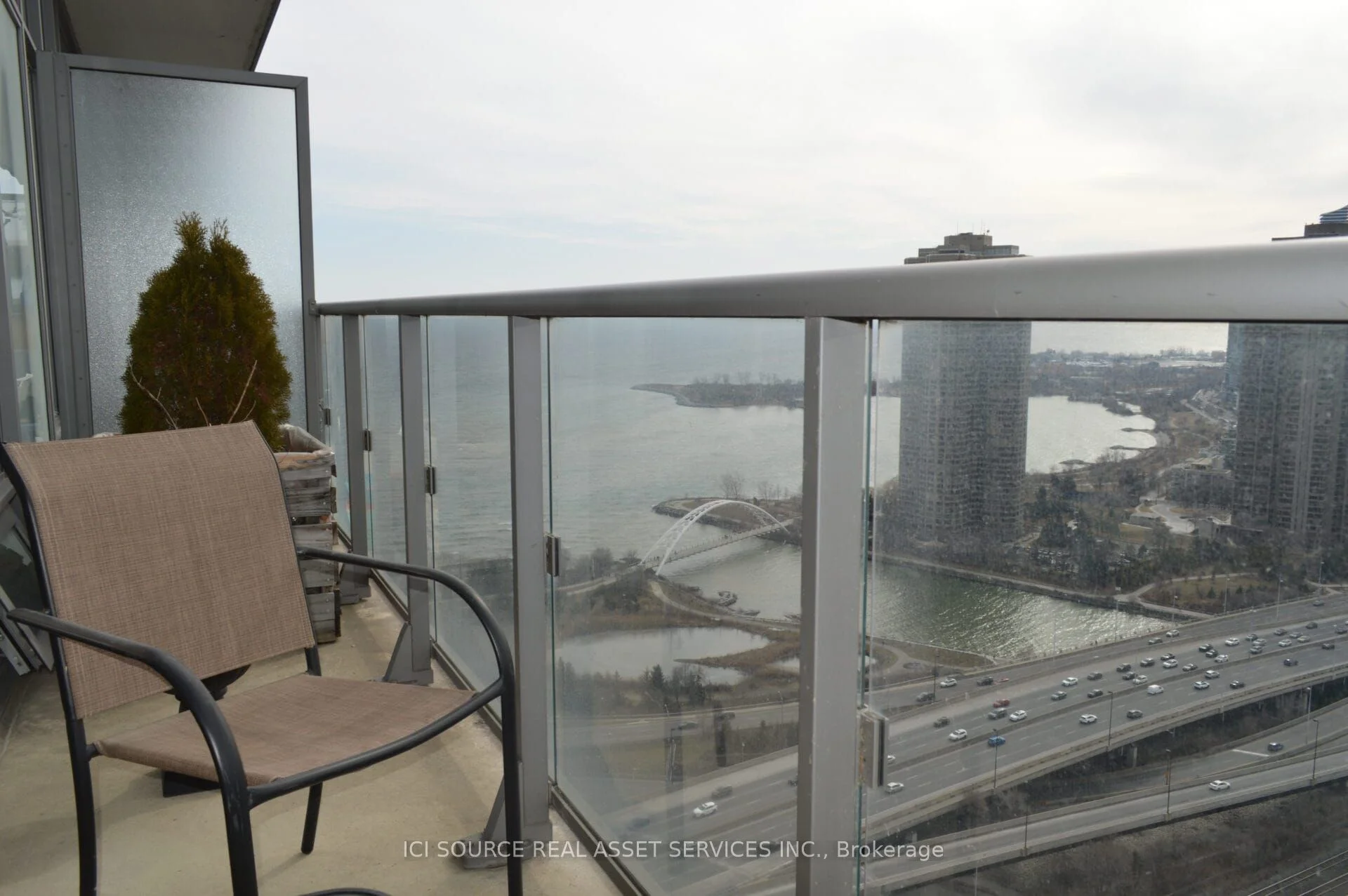 #3409 105 The Queensway, Toronto W01, ON, M6S 5B5