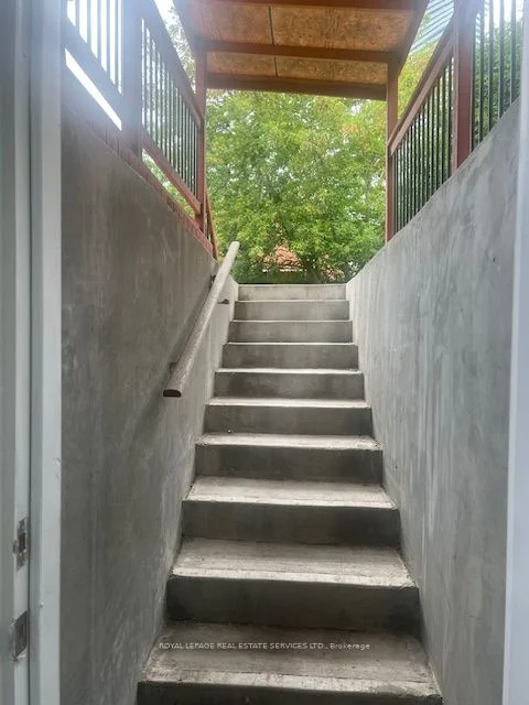 3584 Croatia Drive Lower, Mississauga, On L5b 3k7