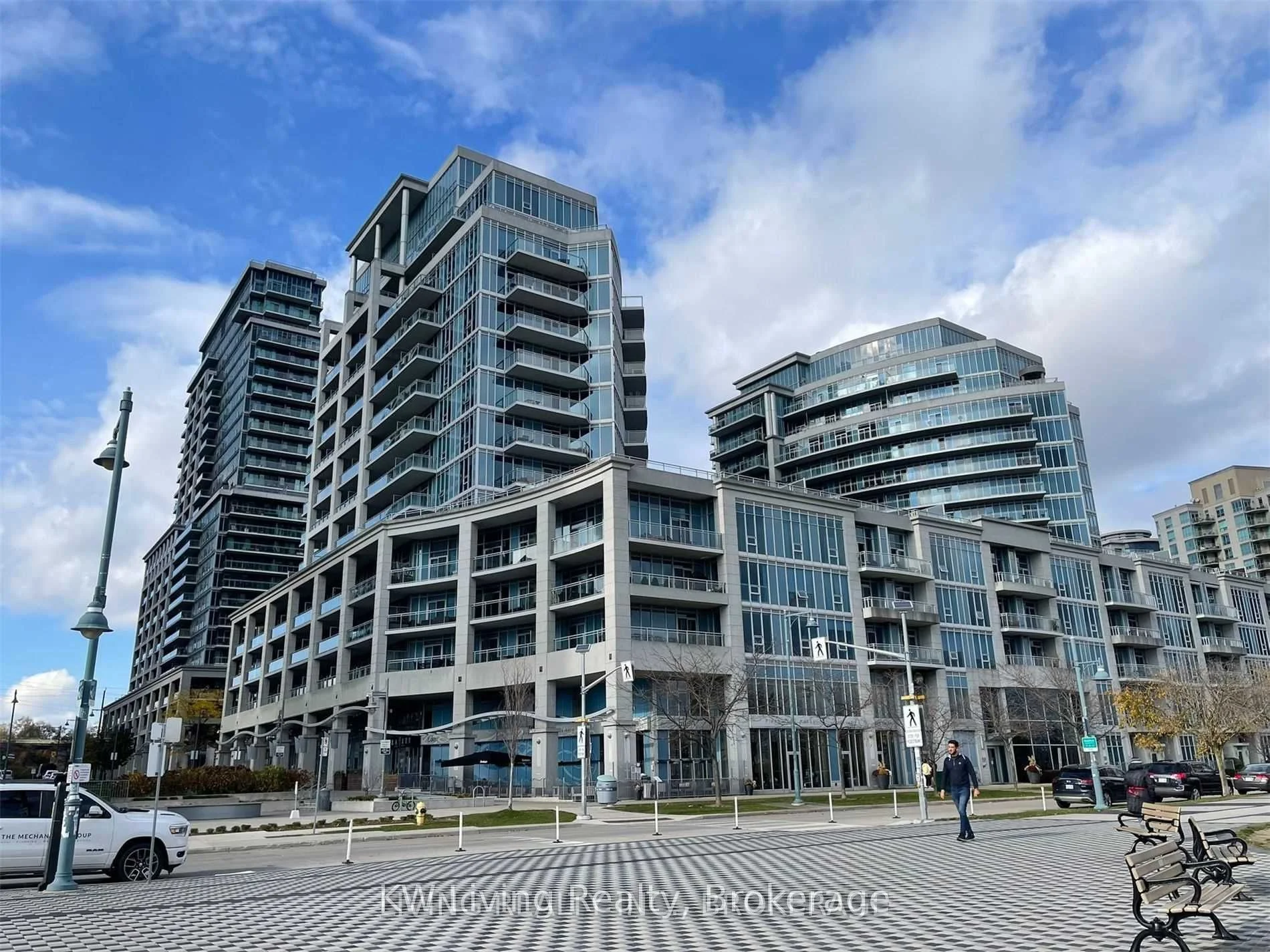 58 Marine Parade Drive 317, Toronto W06, ON M8V 4G1