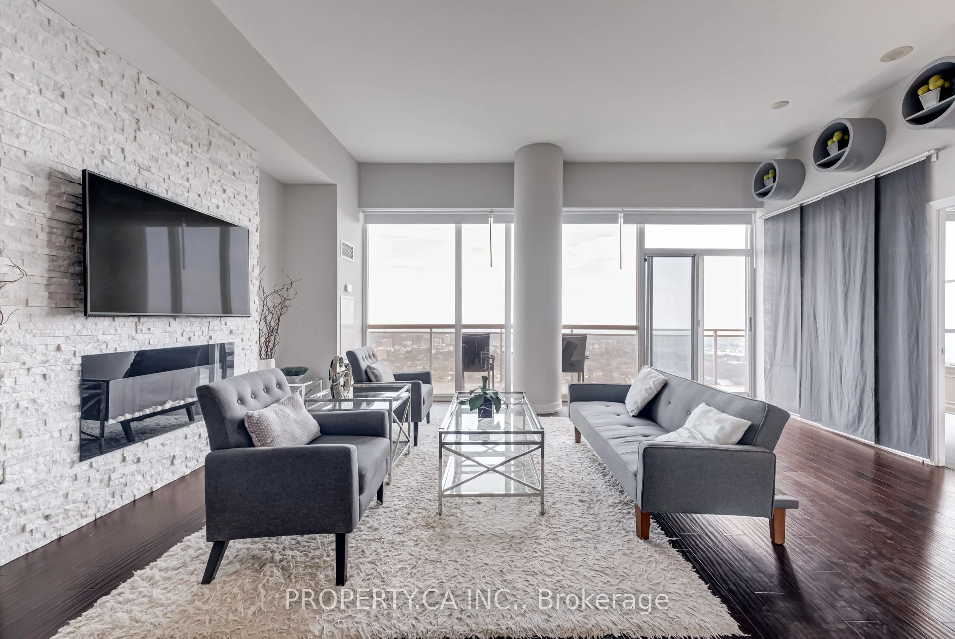 223 Webb Drive Ph3504, Mississauga, On L5b 0e8