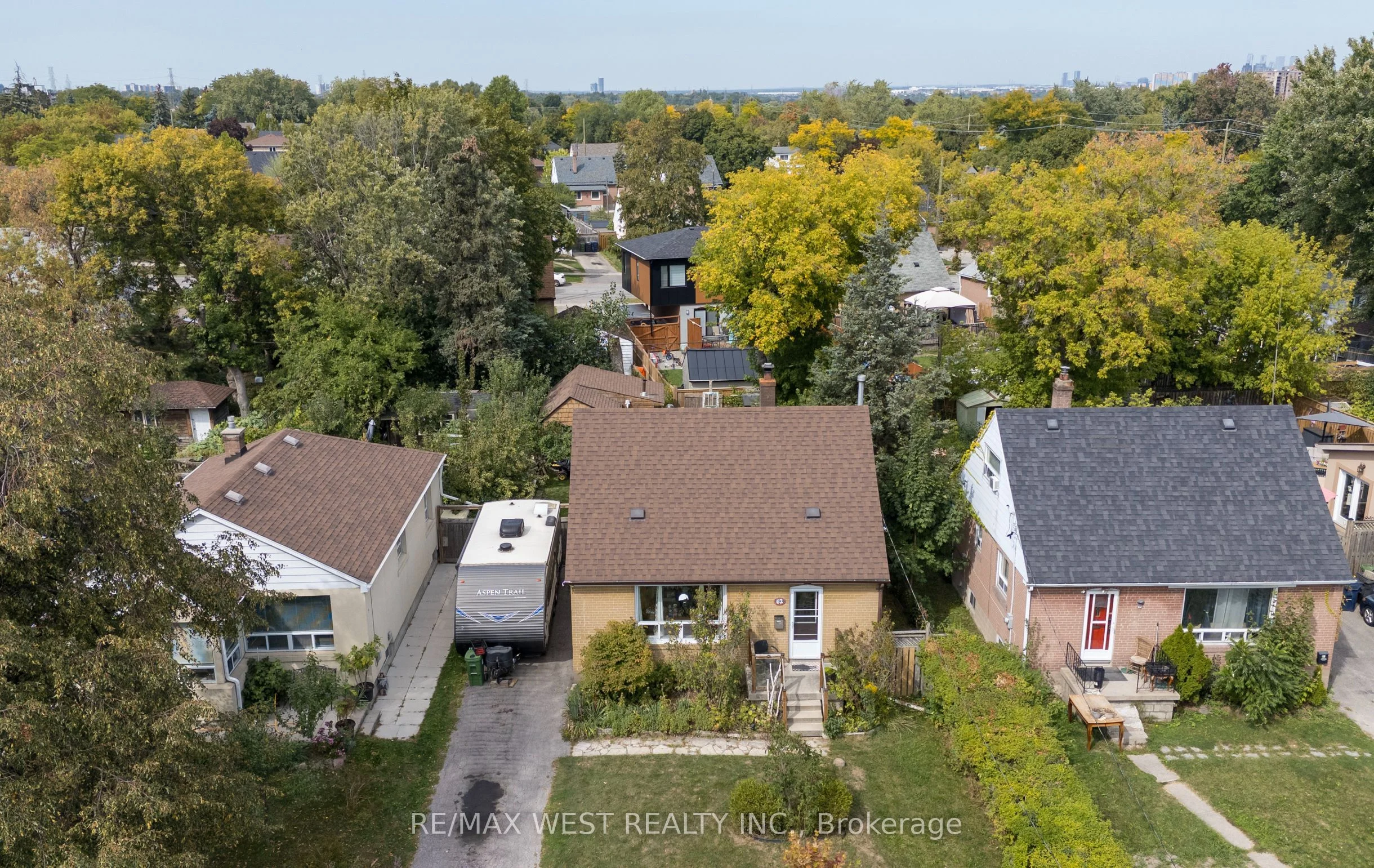 62 Allenby Avenue, Toronto W10, ON M9W 1S6