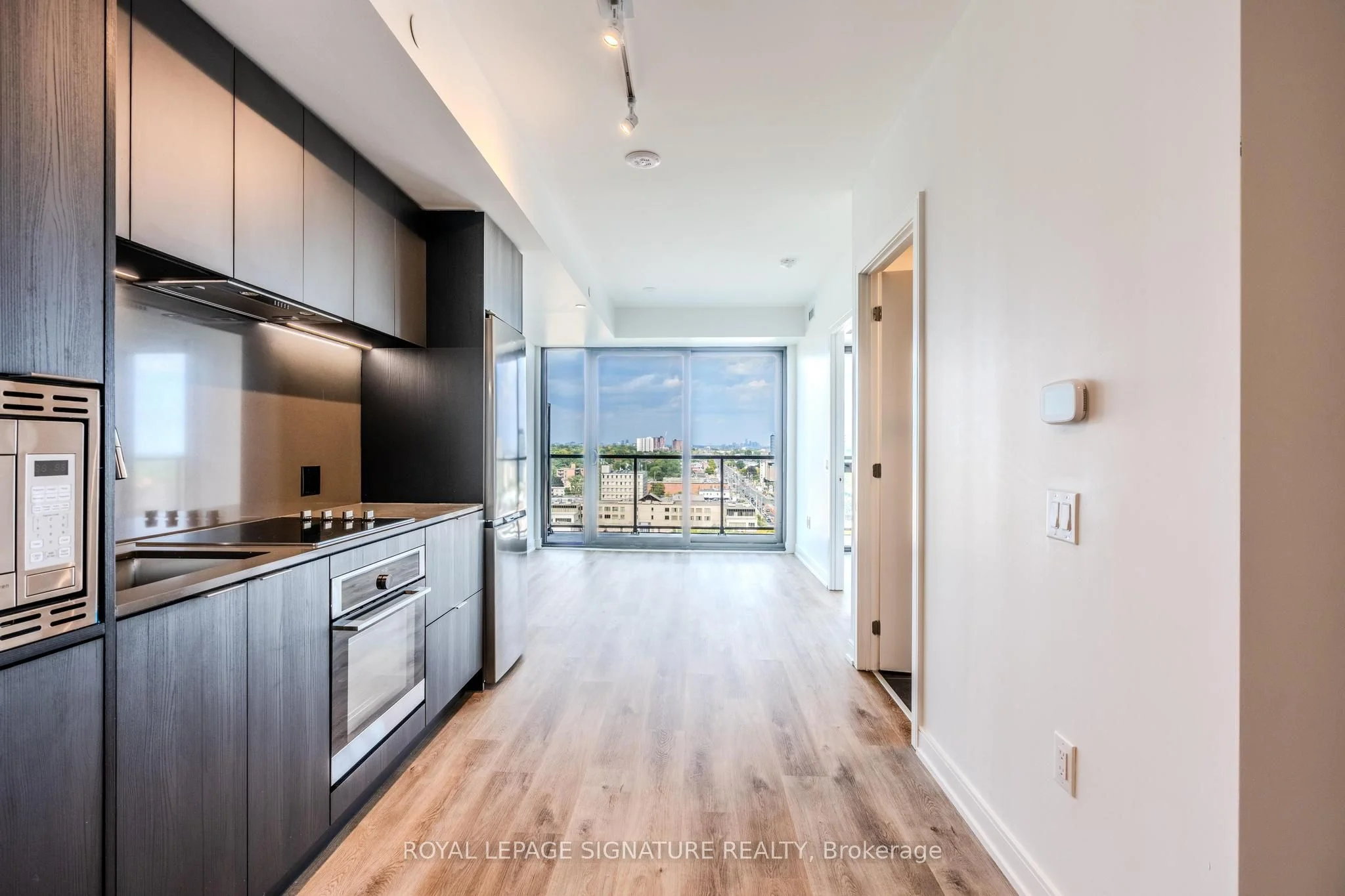 3009 Novar Road 1202, Mississauga, ON L5B 0P9