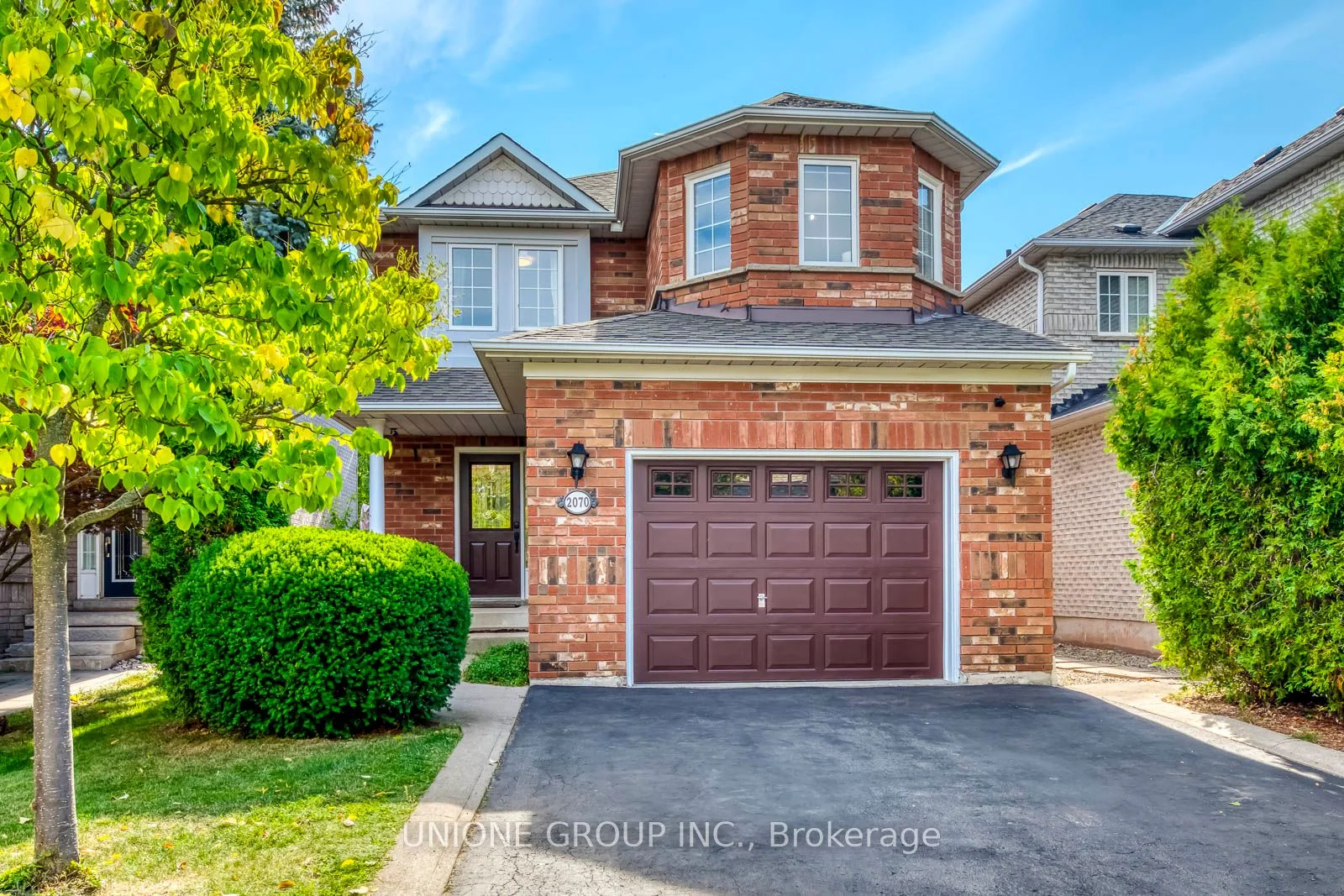 2070 Deer Park Road, Oakville, ON L6M 3V8