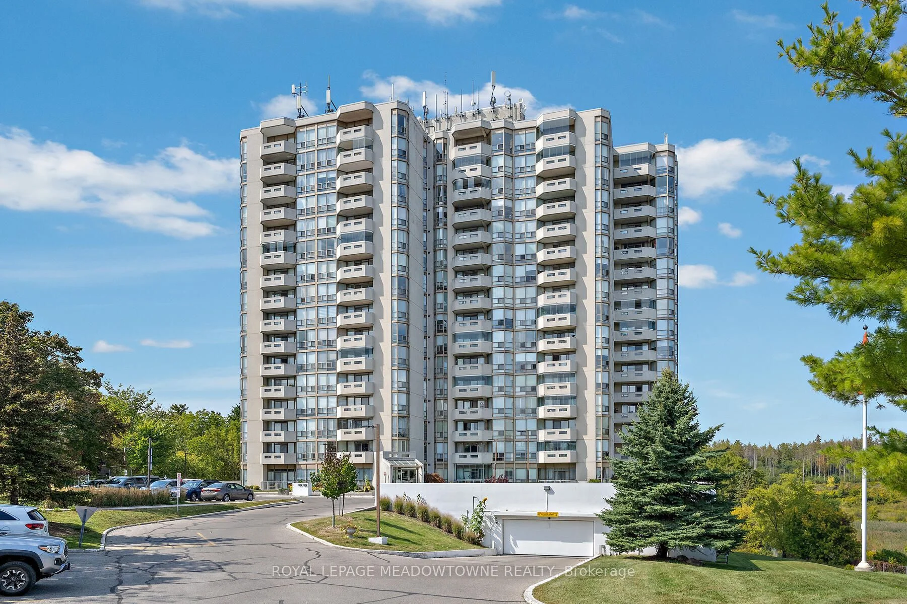 Condo Apartment in Halton Hills