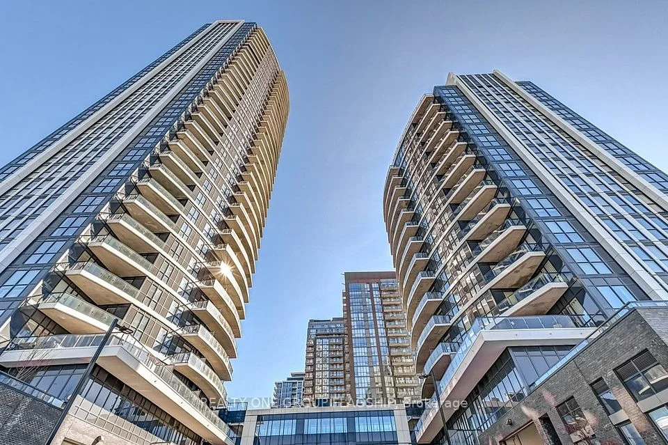 35 Watergarden Drive 413, Mississauga, ON L5R 0G8