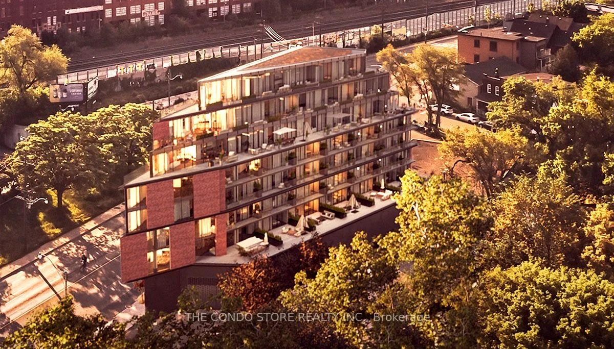 2625 Dundas Street W 714, Toronto W02, ON M6P 1X9
