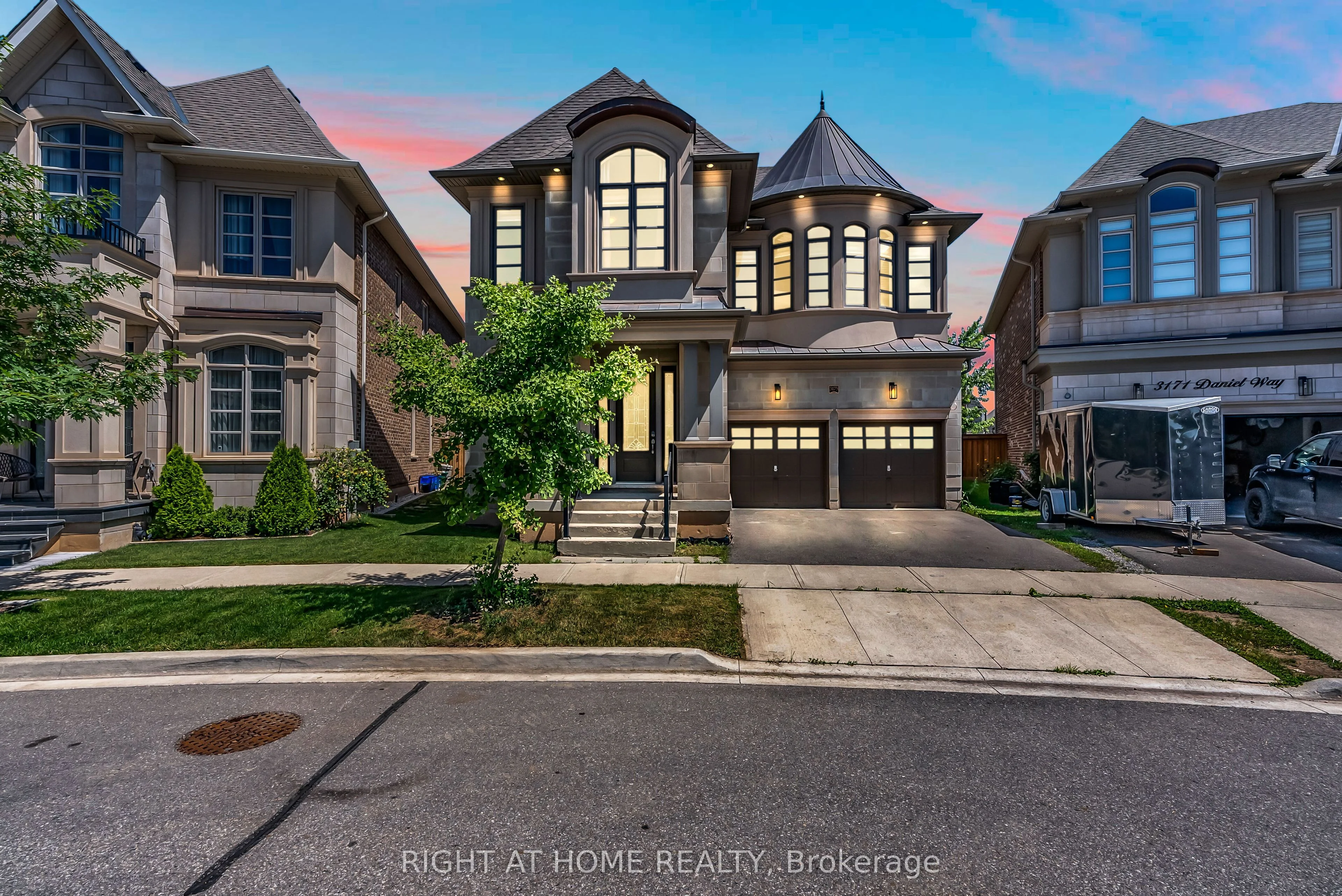 3175 Daniel Way, Oakville, On L6h 0v1