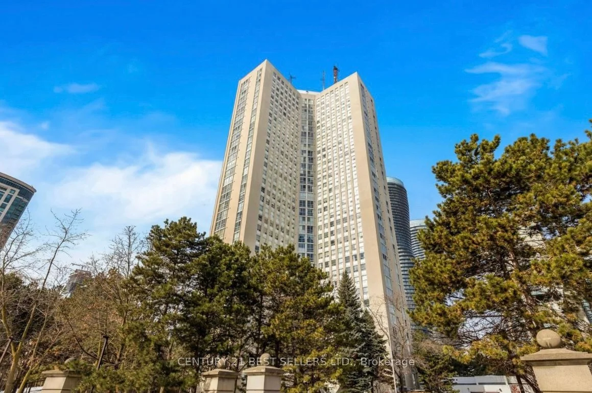 3650 Kaneff Crescent 1803, Mississauga, ON L5A 4A1